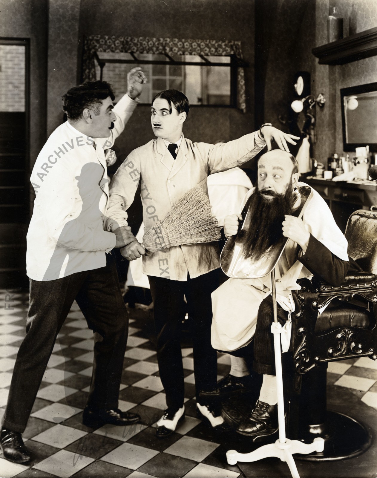 Search Search King Queen Joker Inside The Barber S Salon Charlie Chaplin Archive